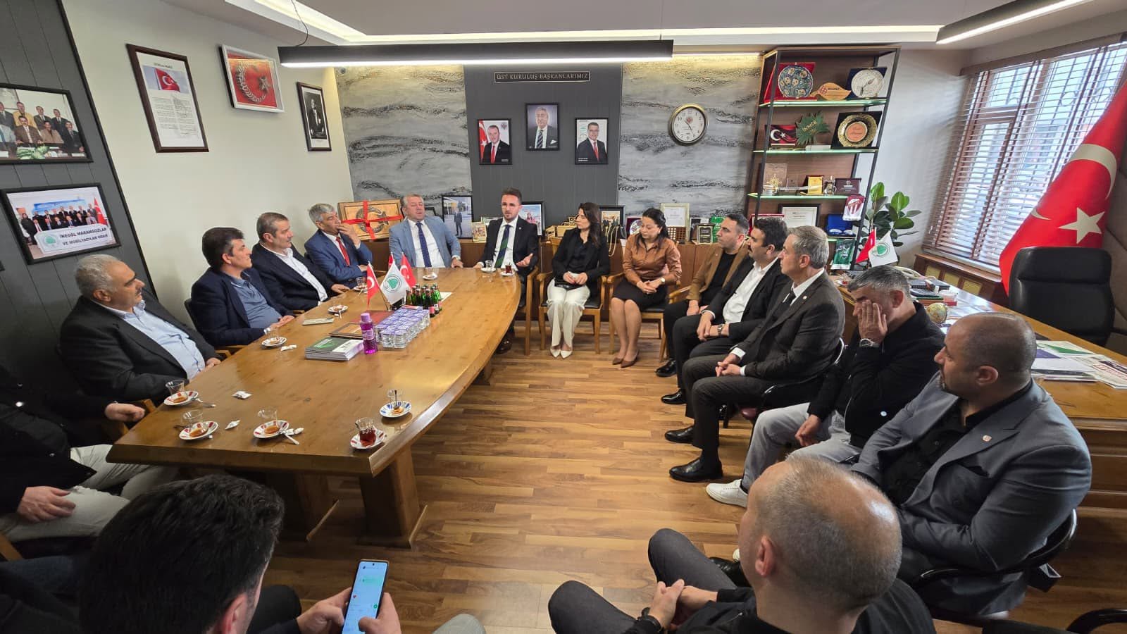 Kayseri Mobilyacılar Odası Başkanı ve Yönetimi Odamızı Ziyaret Etti