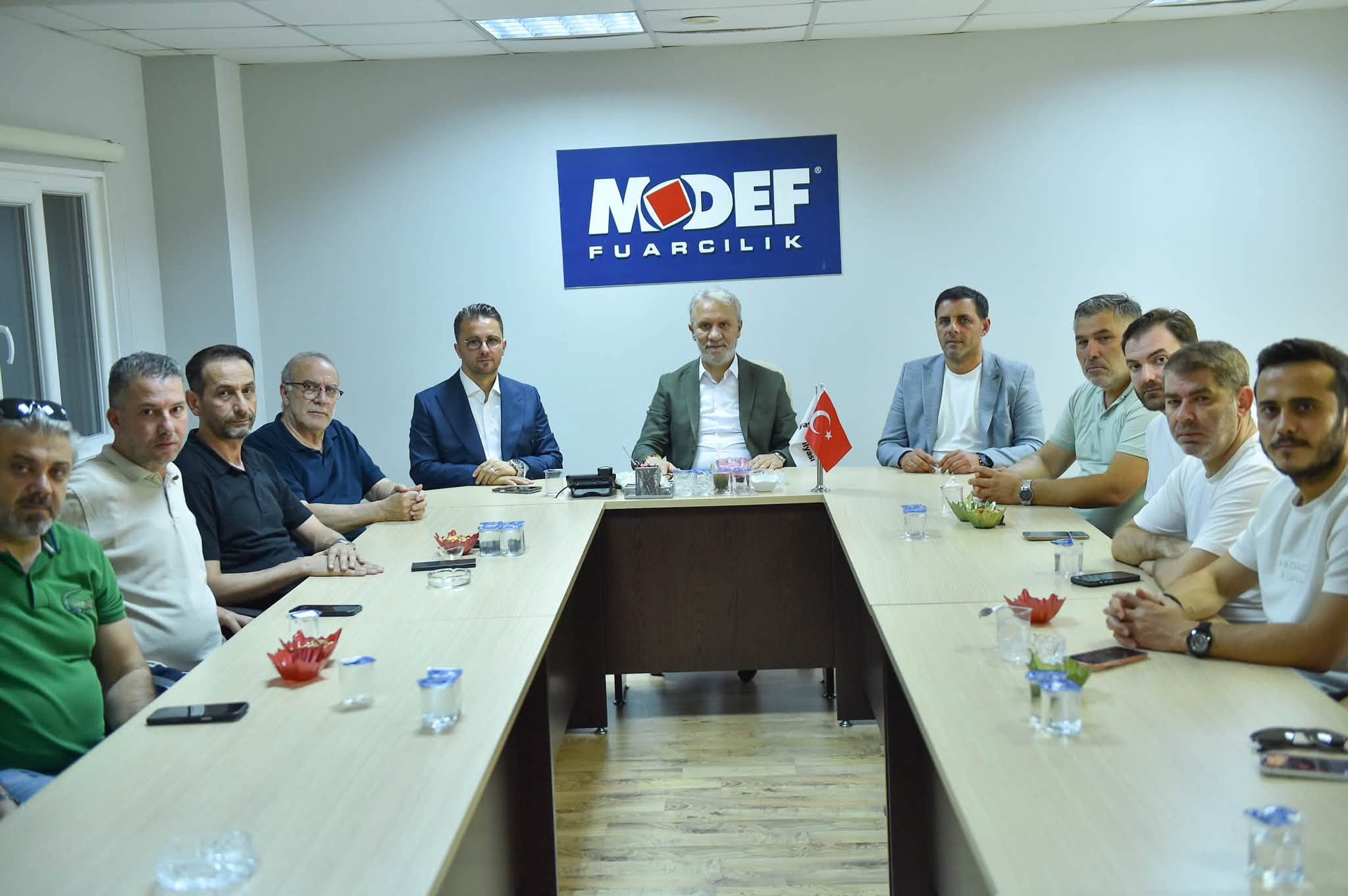 İnegölspor Yönetiminden MODEF’e Ziyaret