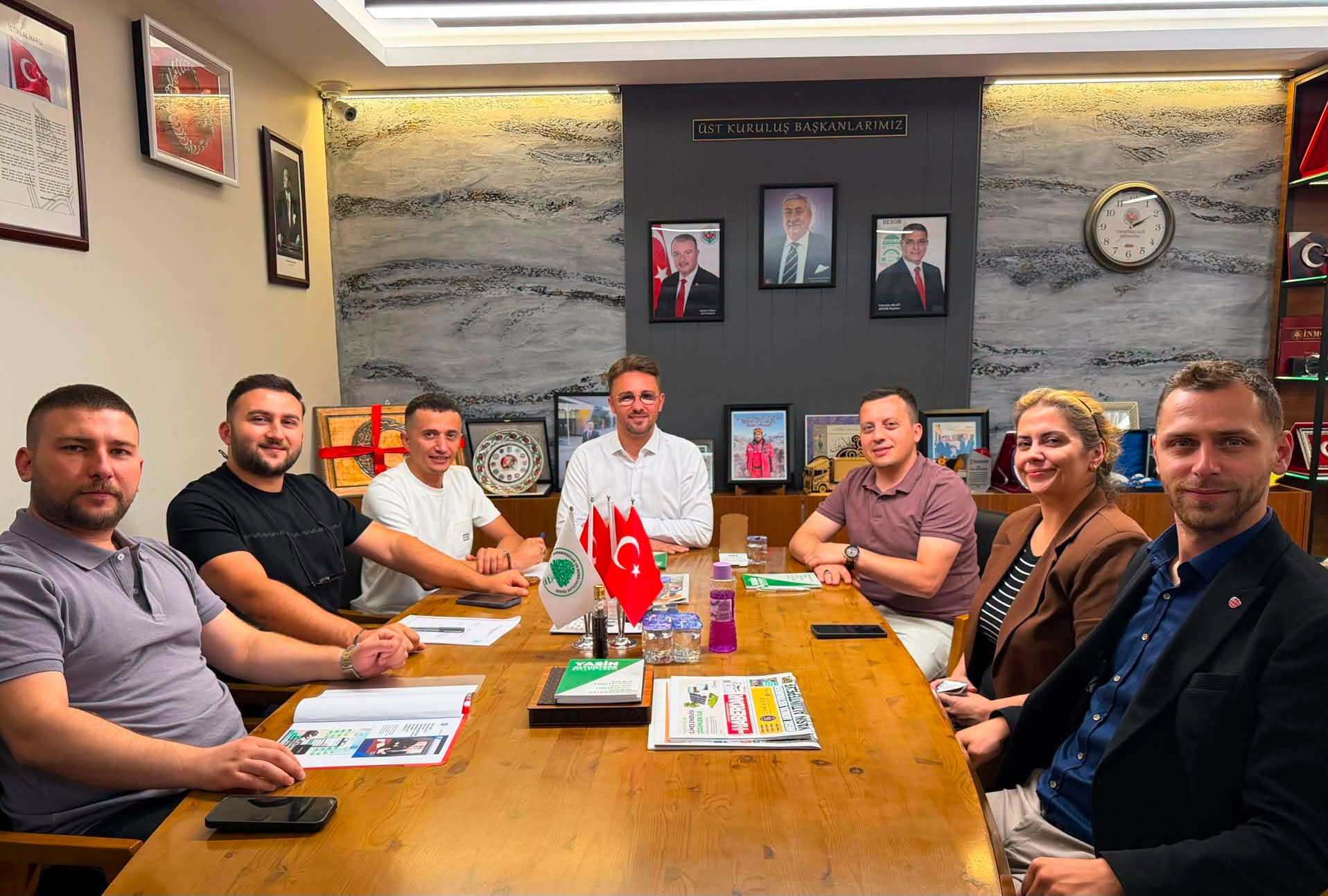 İnegöl Mobilyacılar Odası’nda Şeffaf Yönetim Anlayışı Sürüyor